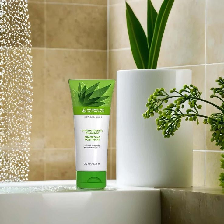 Herbal Aloe Stregthening Shampoo